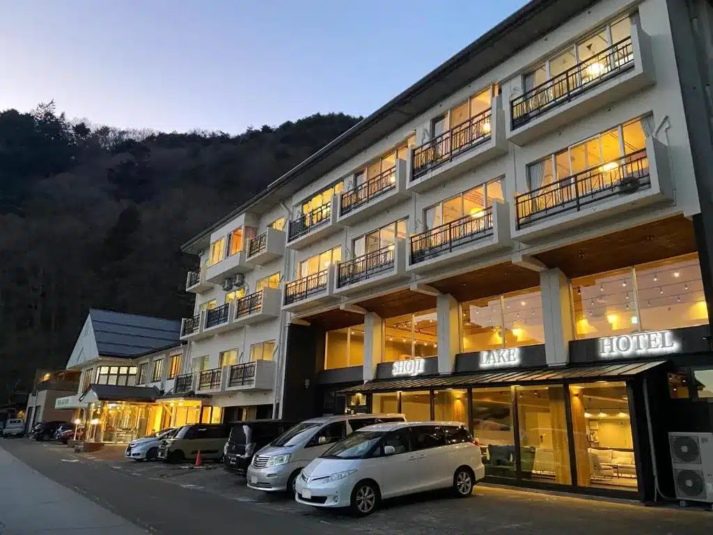 湖山亭產屋