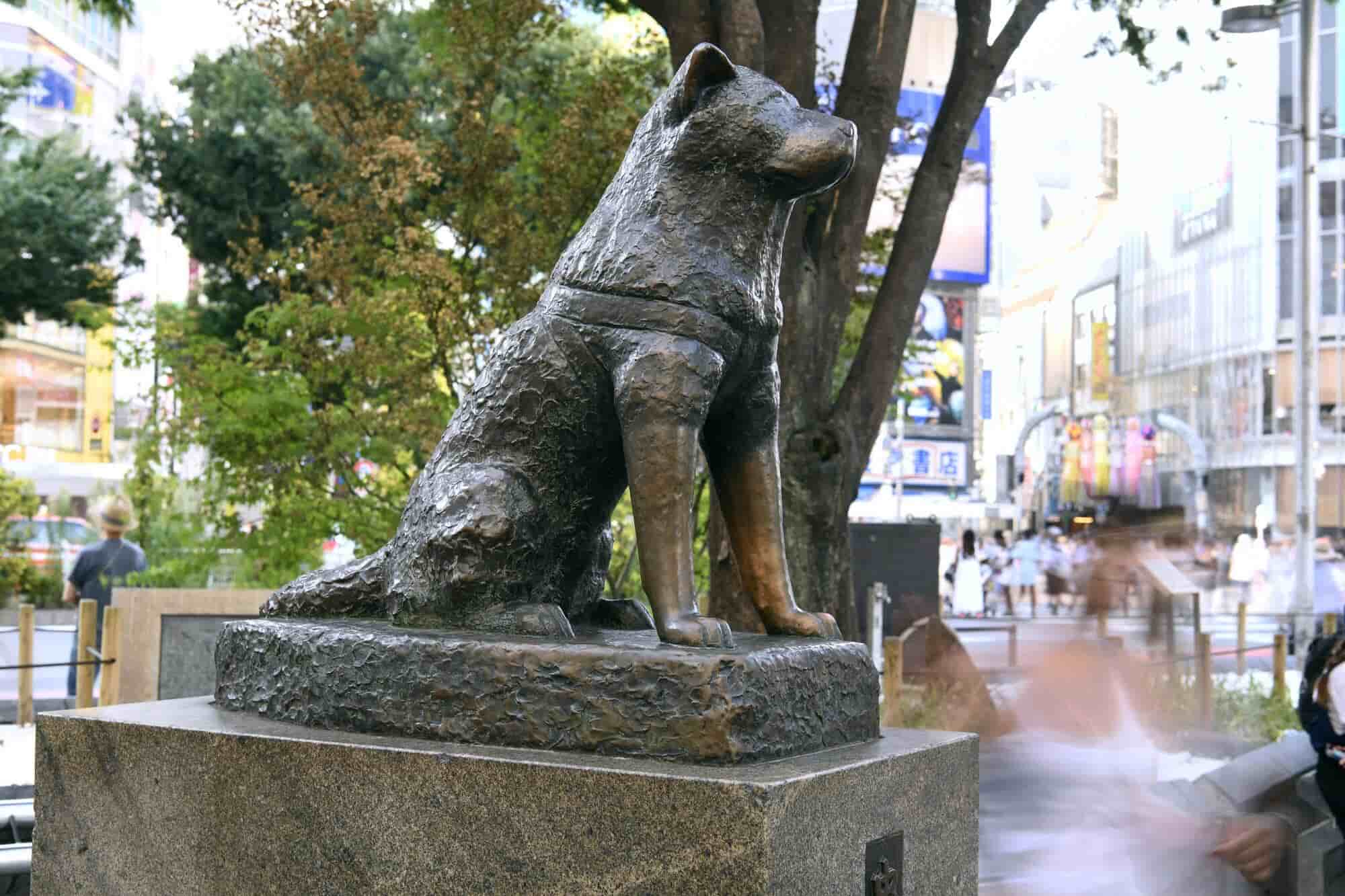 忠犬八公銅像