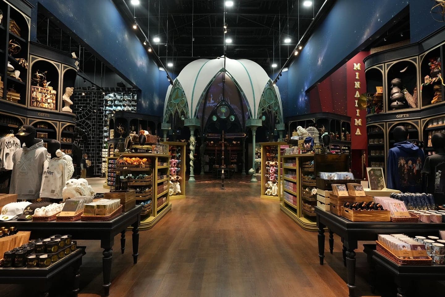 主商店 (The Studio Shop)