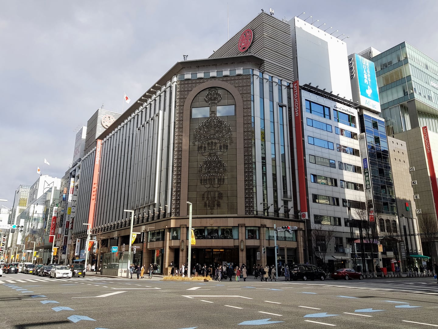 GINZA SIX:時尚與藝術的複合空間