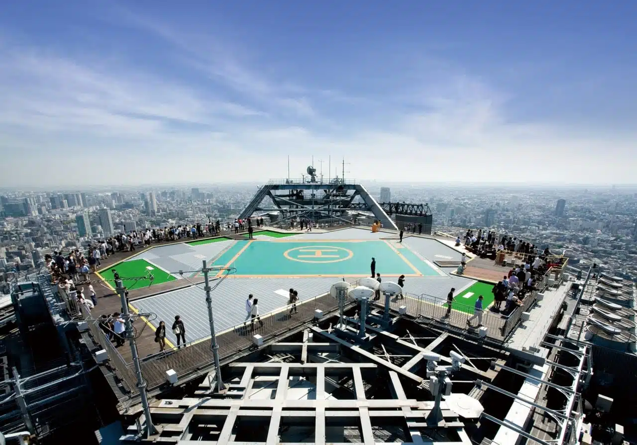 戶外天空展望台 (Sky Deck)