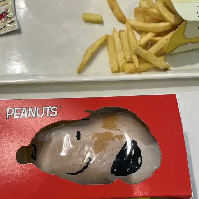 外景咖啡廳 (The Backlot Café)