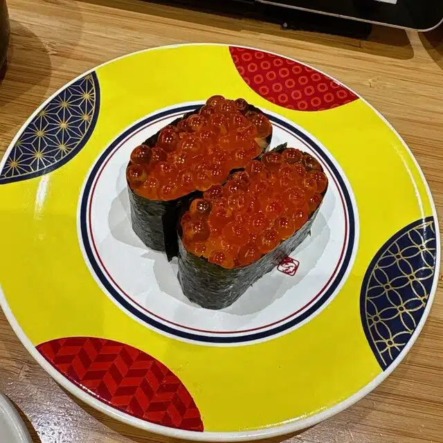 三浦三崎港迴轉壽司：新鮮海產直送的美味
