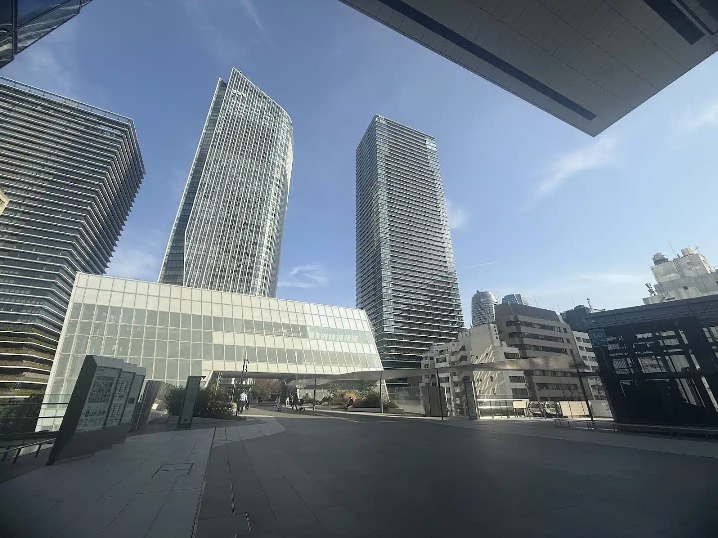 車站大樓:連結都市脈動的核心