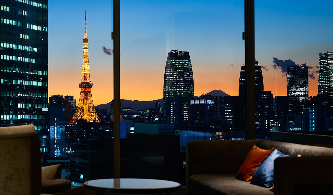 三井花園飯店銀座premier眺望東京鐵塔的高樓景觀