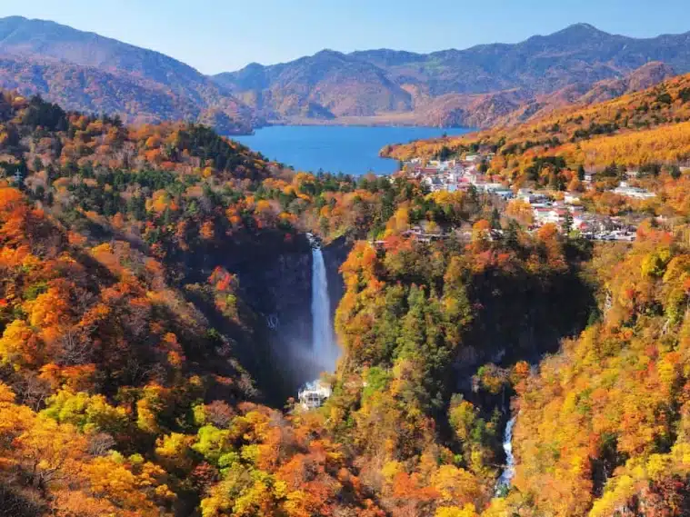 自然探索:中禪寺湖與華嚴瀑布