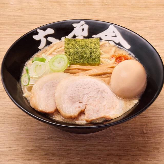 一蘭拉麵 上野店:濃郁豚骨湯頭的經典拉麵