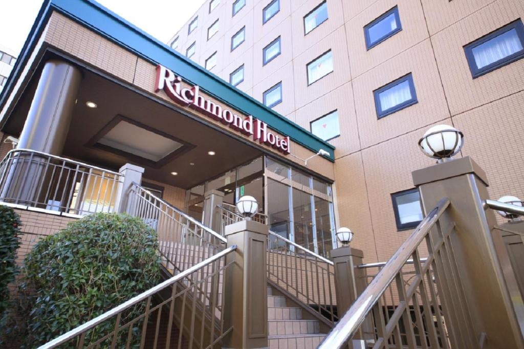 三鷹站前里士滿飯店