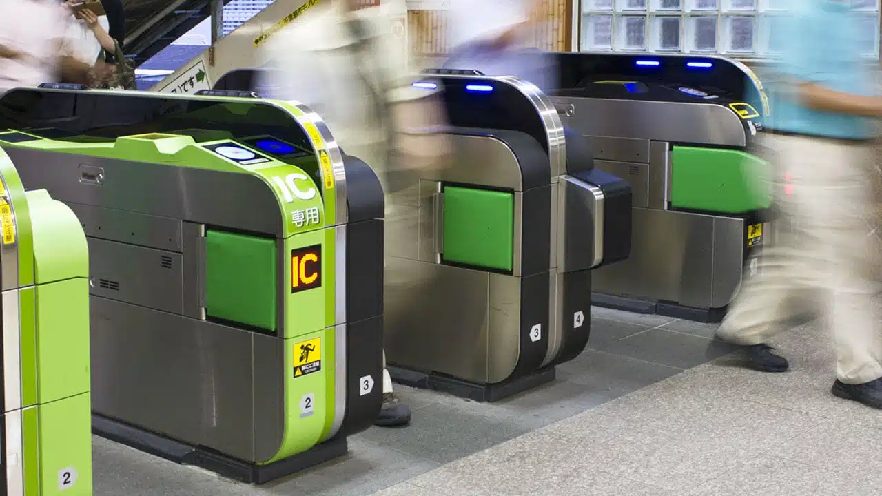 Suica IC卡的交通與購物應用