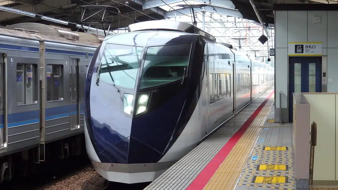 N'EX vs. 京成Skyliner