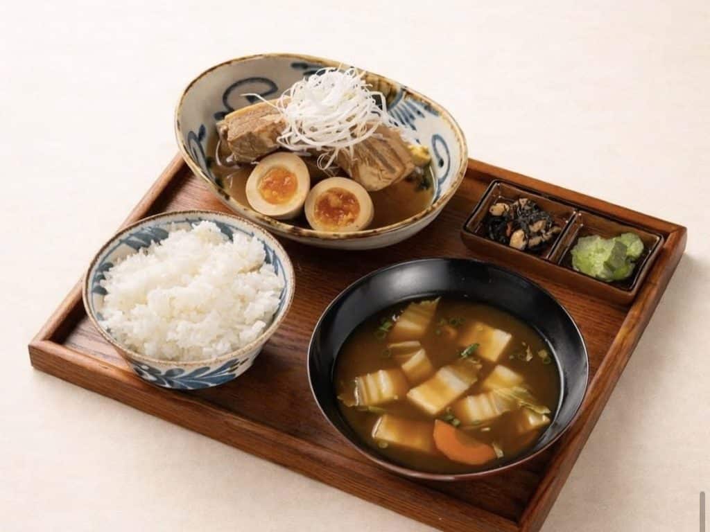日式定食