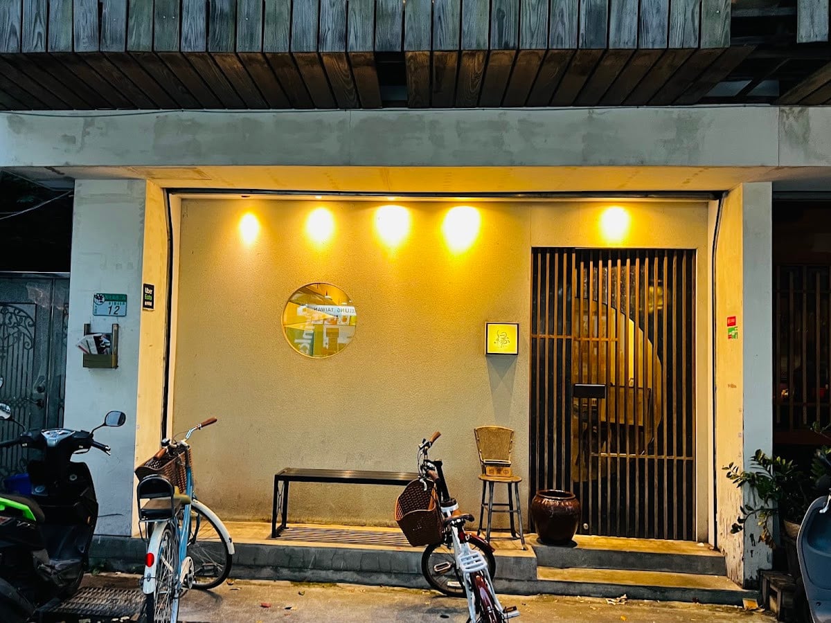 榮商圈美食怎麼去最方便？