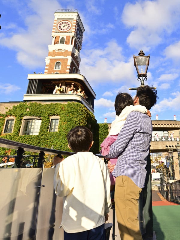 白色戀人公園巧克力時鐘塔整點木偶展演