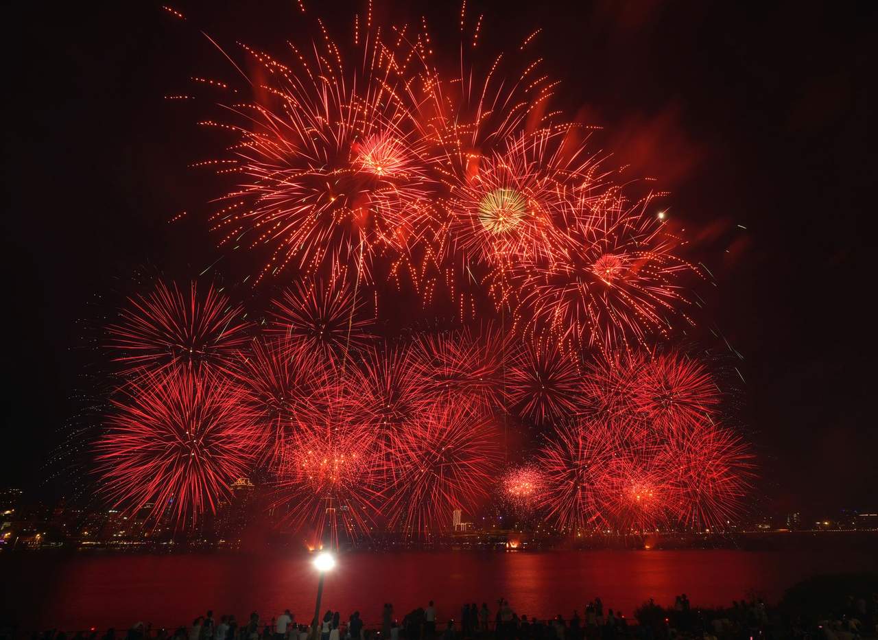 年熱海海上花火大會場次時間表