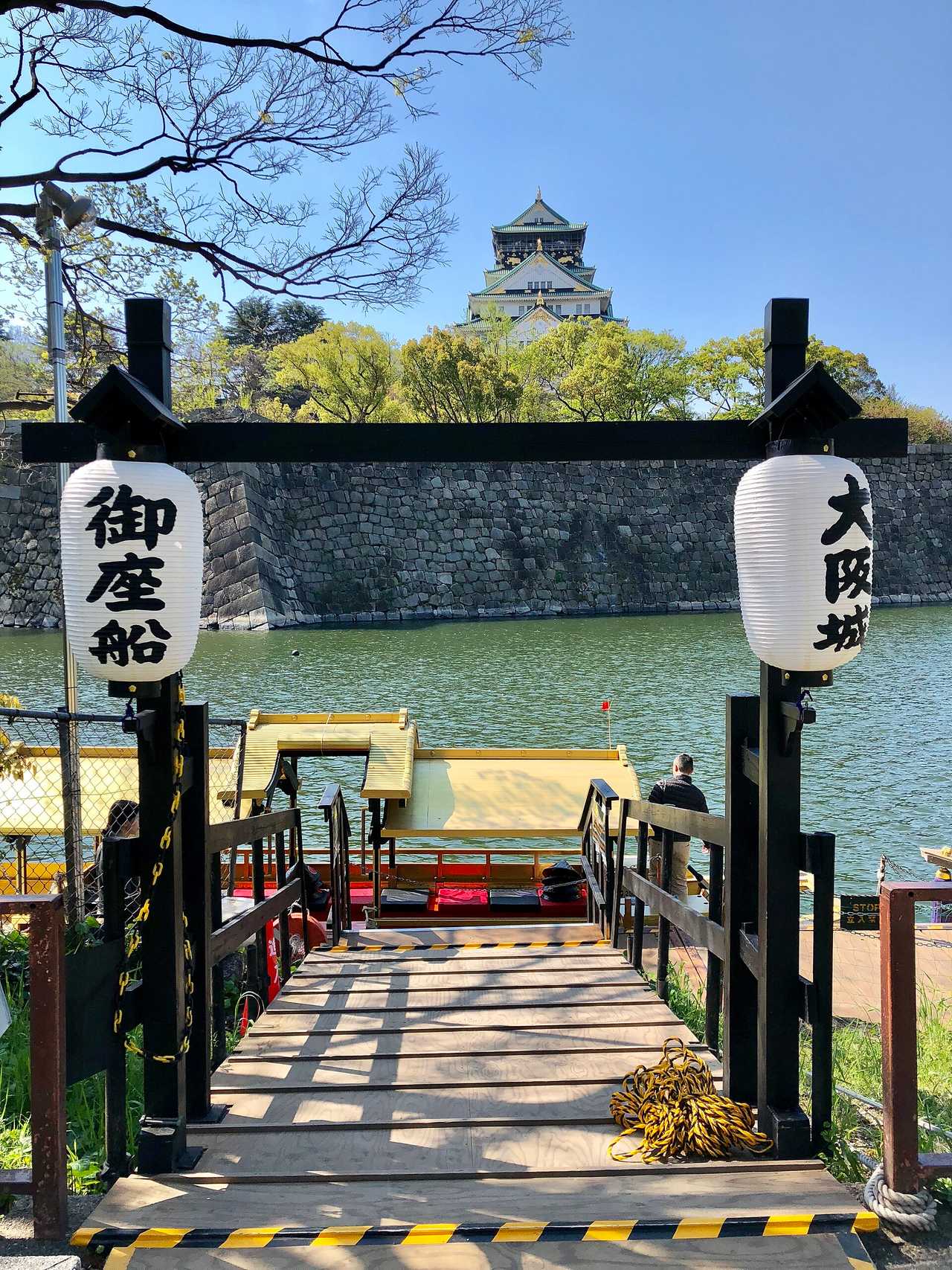 大阪城御座船遊船體驗:護城河上的浪漫購物前哨站