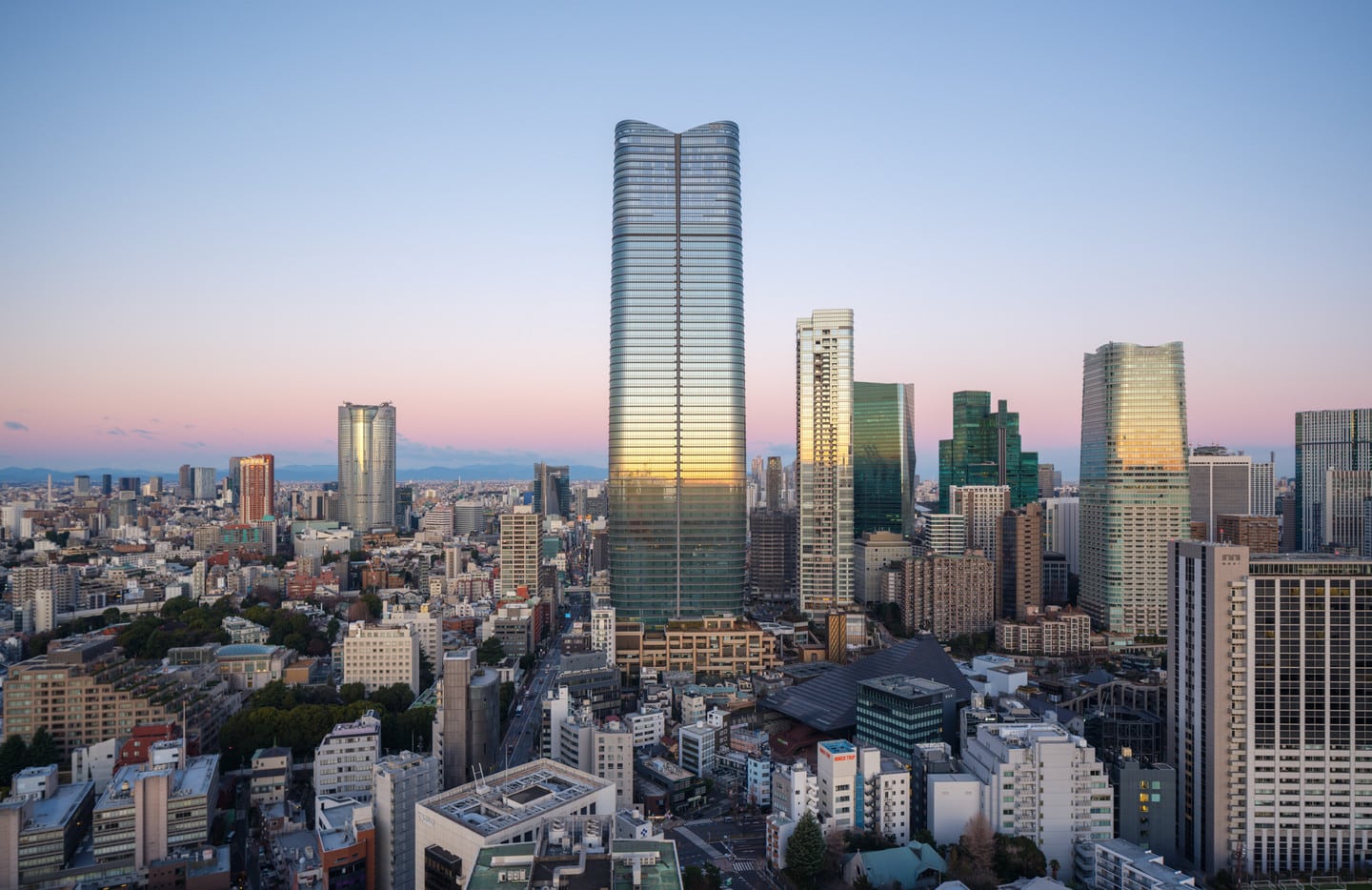 Japan's Tallest Skyscraper: Pelli Clarke & Partners Completes Tokyo's Mori  JP Tower | ArchDaily