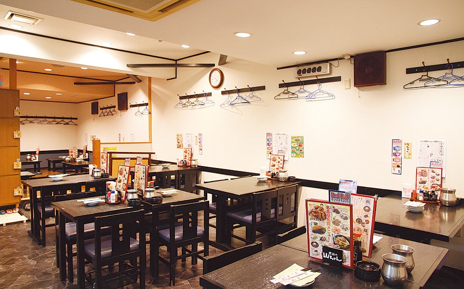 世界の山ちゃん 本店