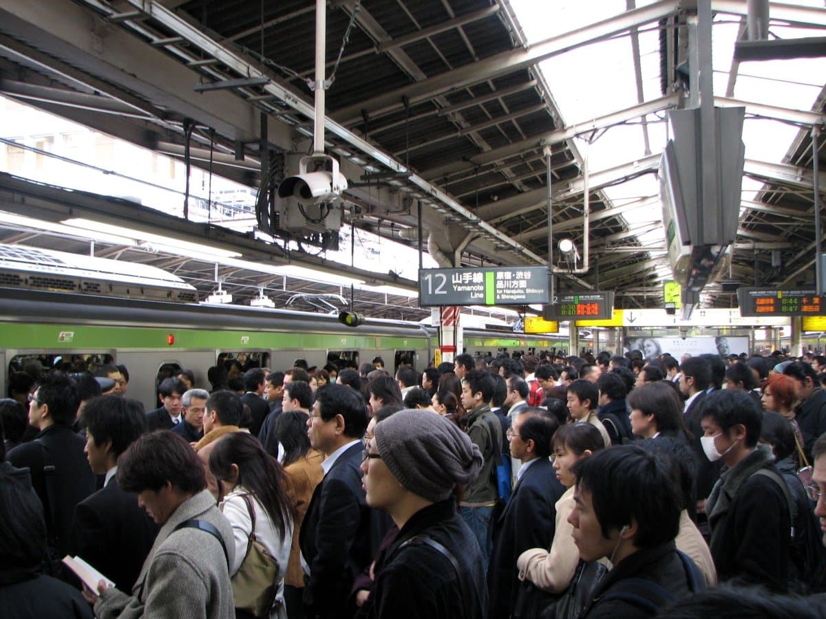 Shinjuku Station + Rush Hour = Pandemonium! – backpackerlee