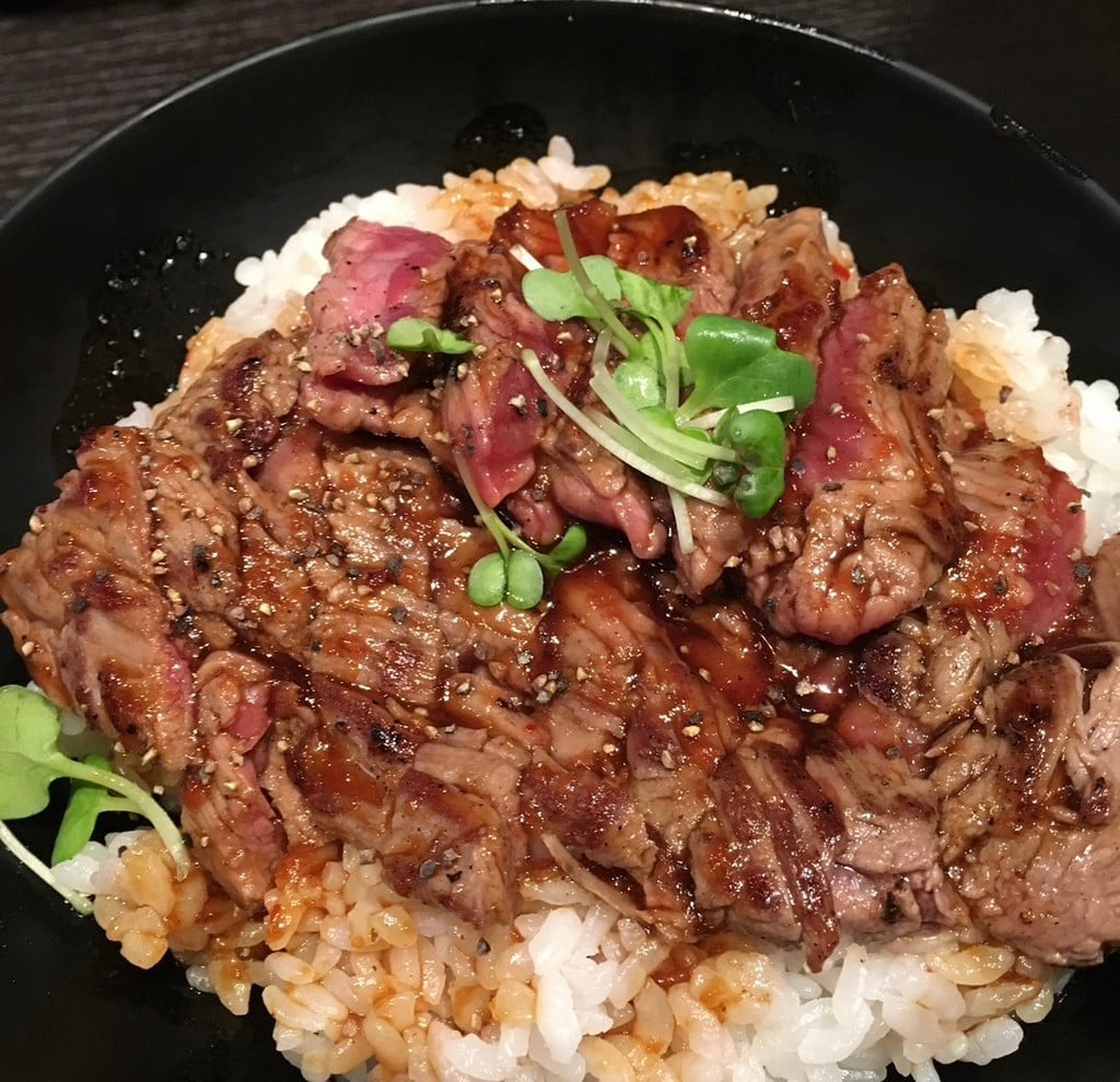牛肉丼