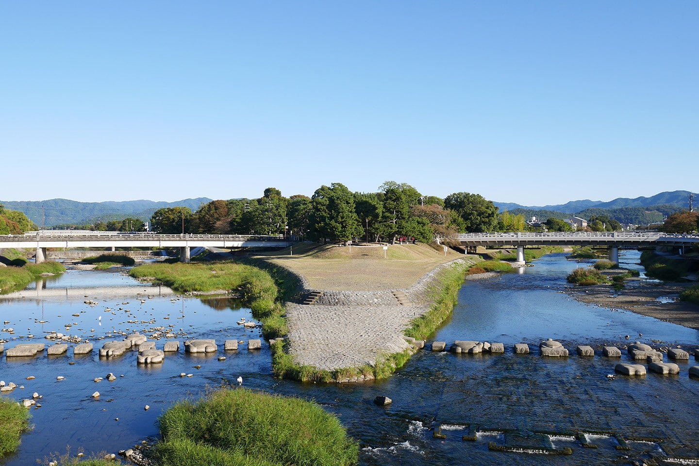 Kamogawa Delta Travel Guides (Kyoto Kyoto-shi Sakyo-ku Shimogamomiyakawacho)| Japan Travel by NAVITIME - Guides, Transit Search and Itinerary Planner