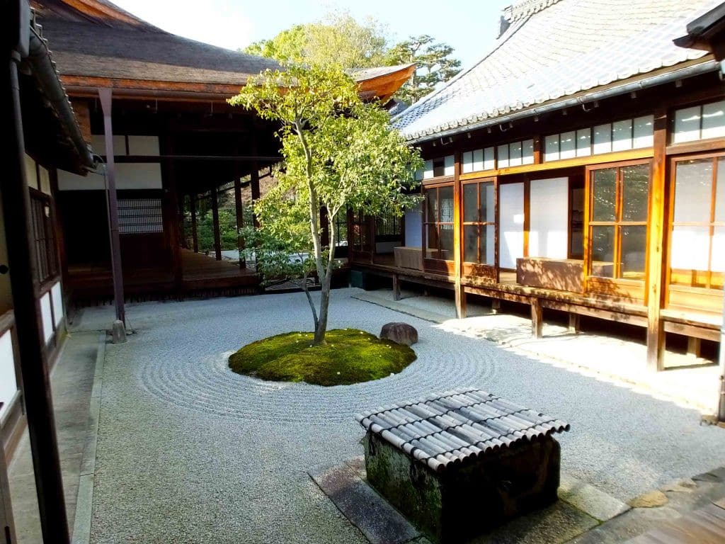 ○△□乃庭