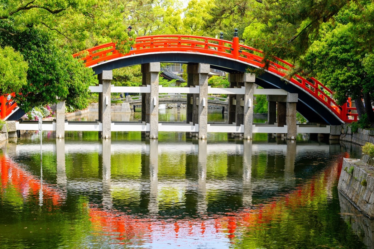 反橋（太鼓橋）