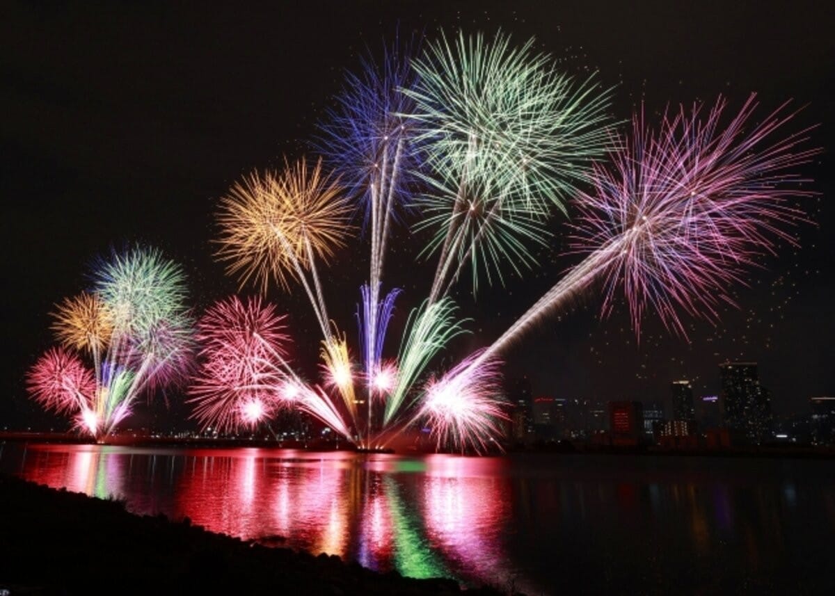 Complete Guide to the 2025 Naniwa Yodogawa Fireworks Festival: A Major Event Coloring the Night Sky of Osaka | Japan Food Guide – Discover and Reserve Japan's Finest Omakase, Wagyu, and Yakitori Culinary Journeys