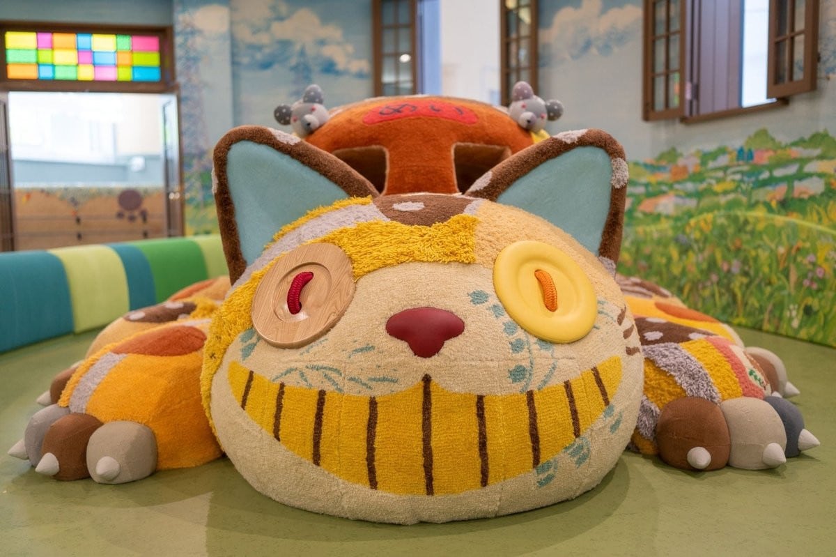 貓巴士主題兒童遊戲室