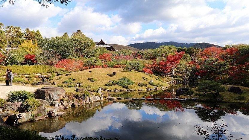 依水園