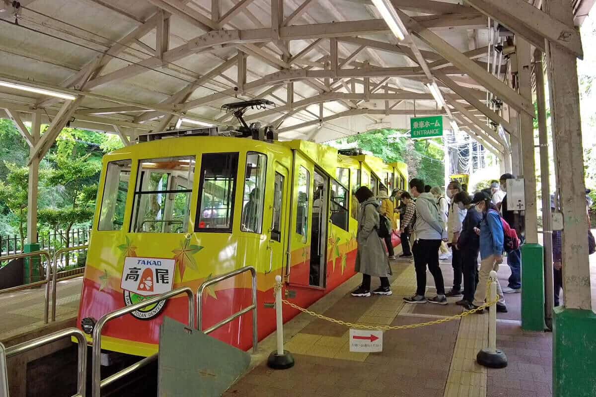 高尾登山纜車(ケーブルカー)