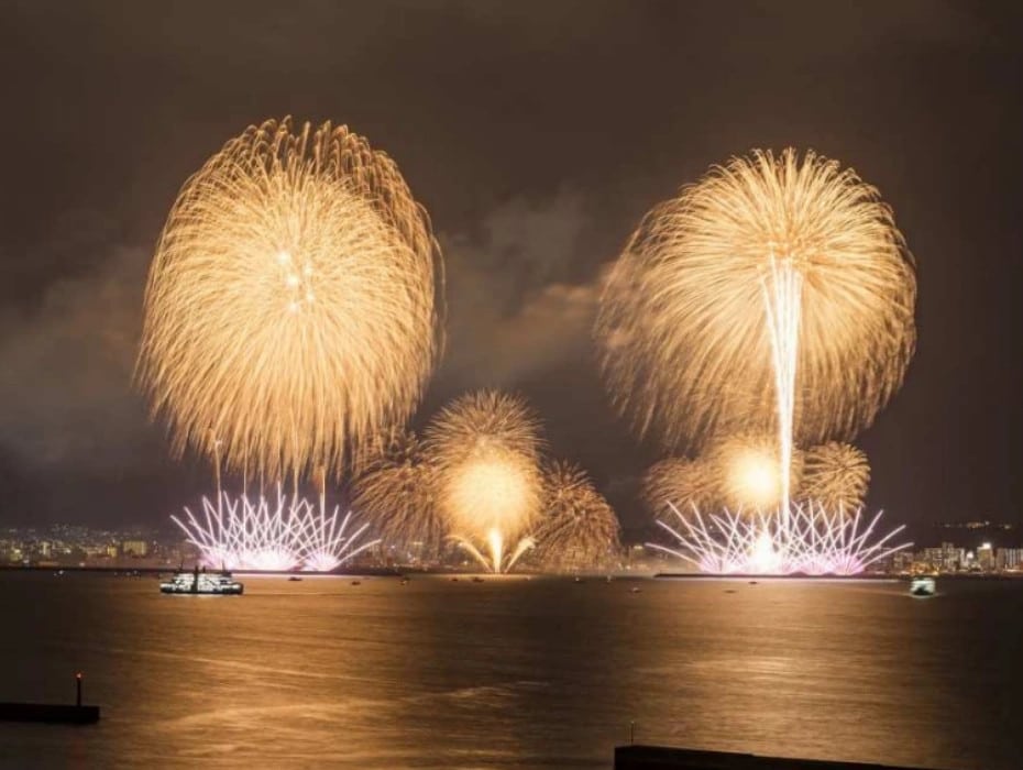錦江灣夜間觀覽遊船：海上看花火的絕佳視角