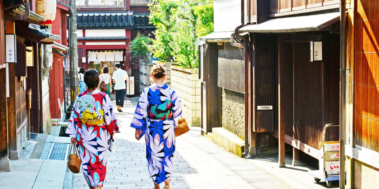 本丸御殿前和服體驗：換上傳統服飾漫步城下町