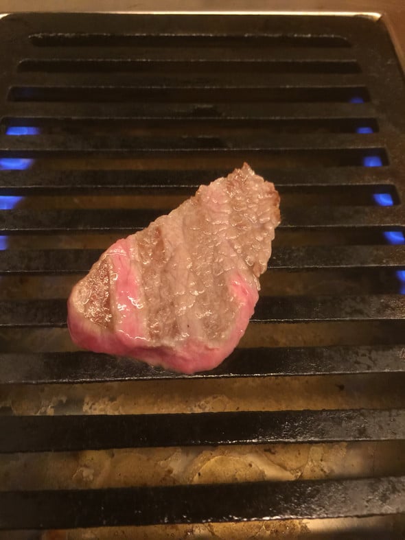 立喰い焼肉治郎丸