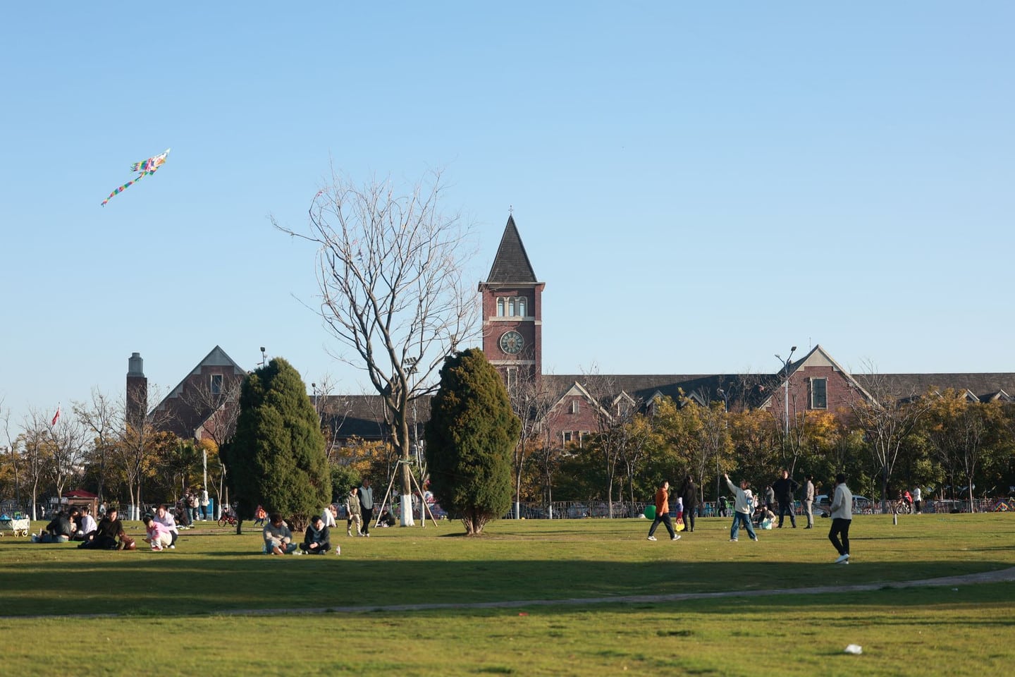 河川敷野餐席示意