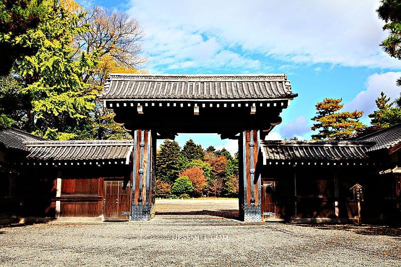 京都御苑南側廣場與展示館