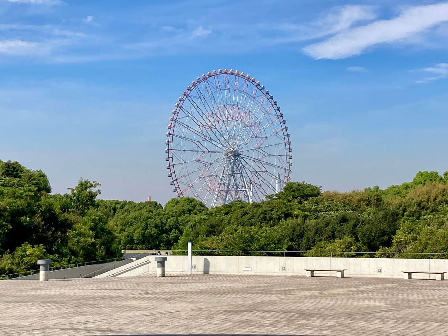 天保山大摩天輪,高112.5公尺可遠眺大阪灣
