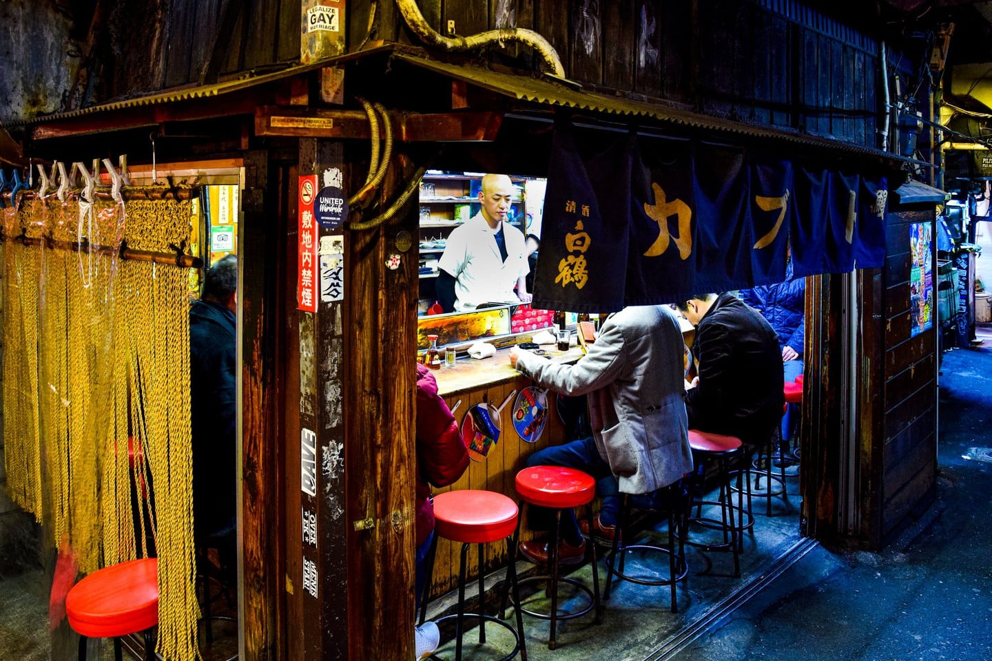 惠比壽橫丁昭和懷舊風格的居酒屋巷弄
