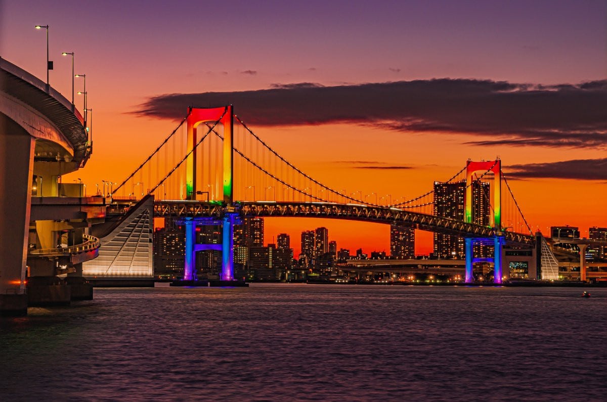 彩虹大橋