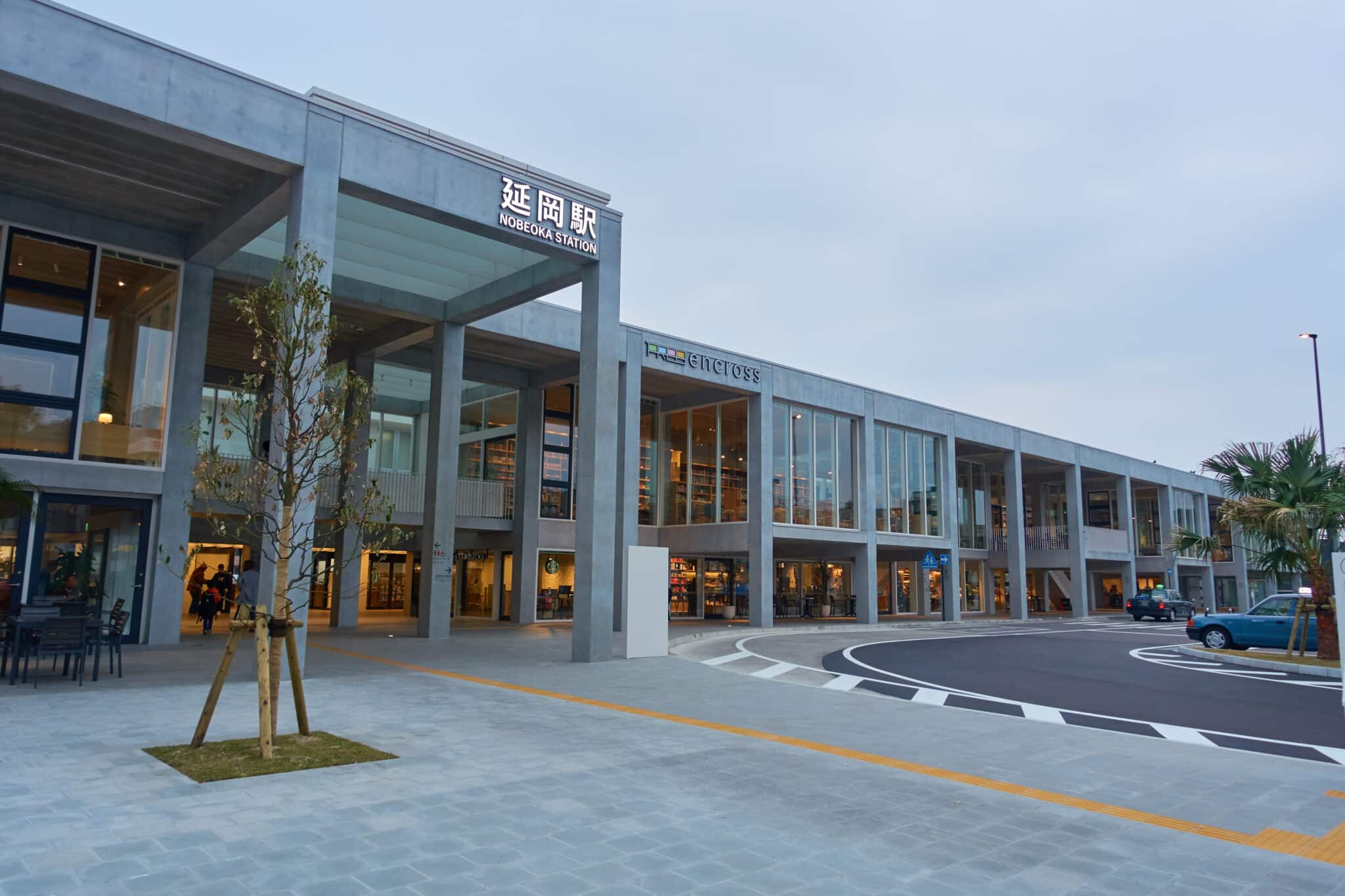 從宮崎或別府經延岡轉乘