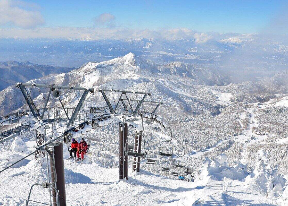 橫手山滑雪場