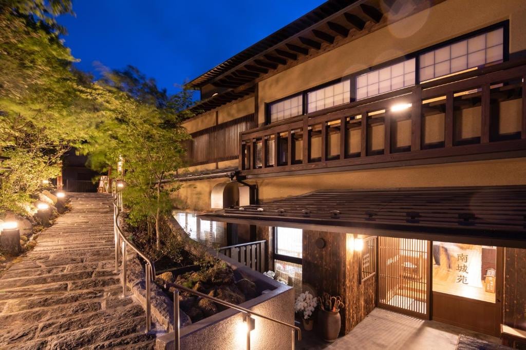 山之宿 新明館（Shinmeikan）