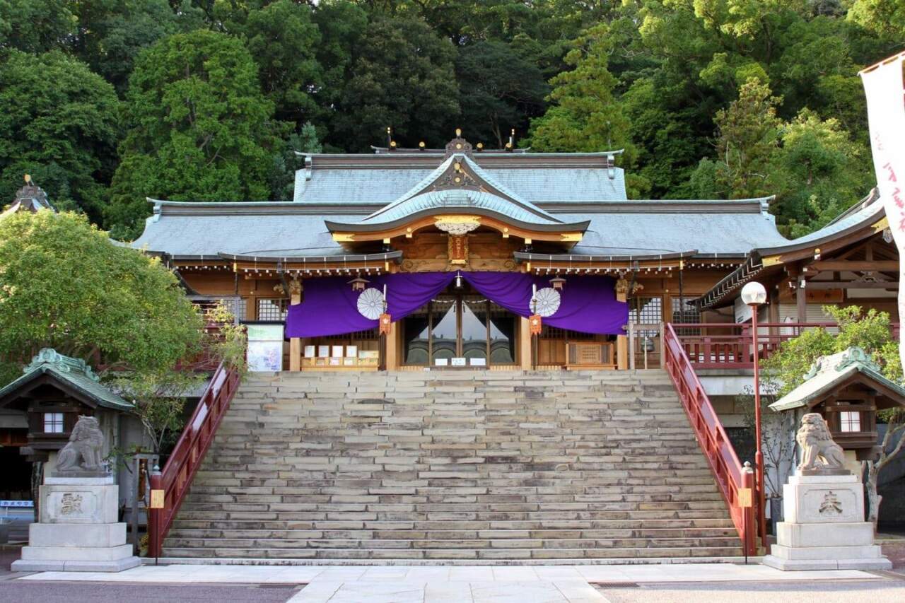 鎮西大社 諏訪神社