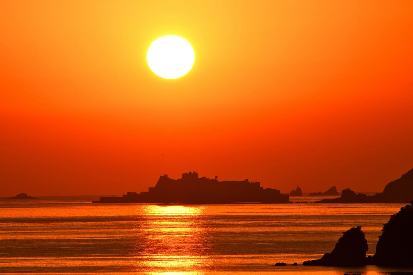 夕陽下的端島（軍艦島）