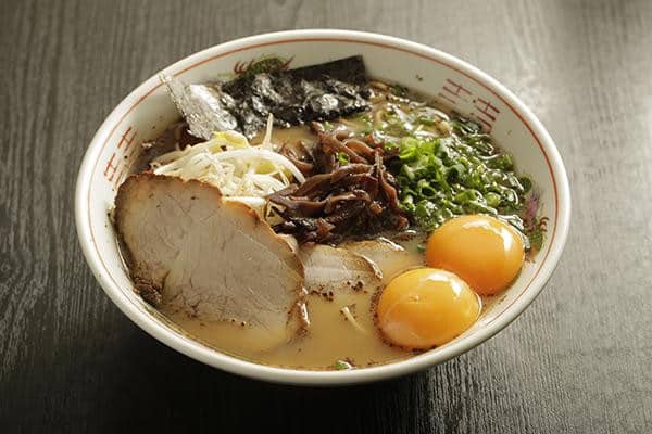 熊本美食攻略2026：馬刺名店、熊本拉麵、太平燕、赤牛丼與勝烈亭炸豬排必吃推薦