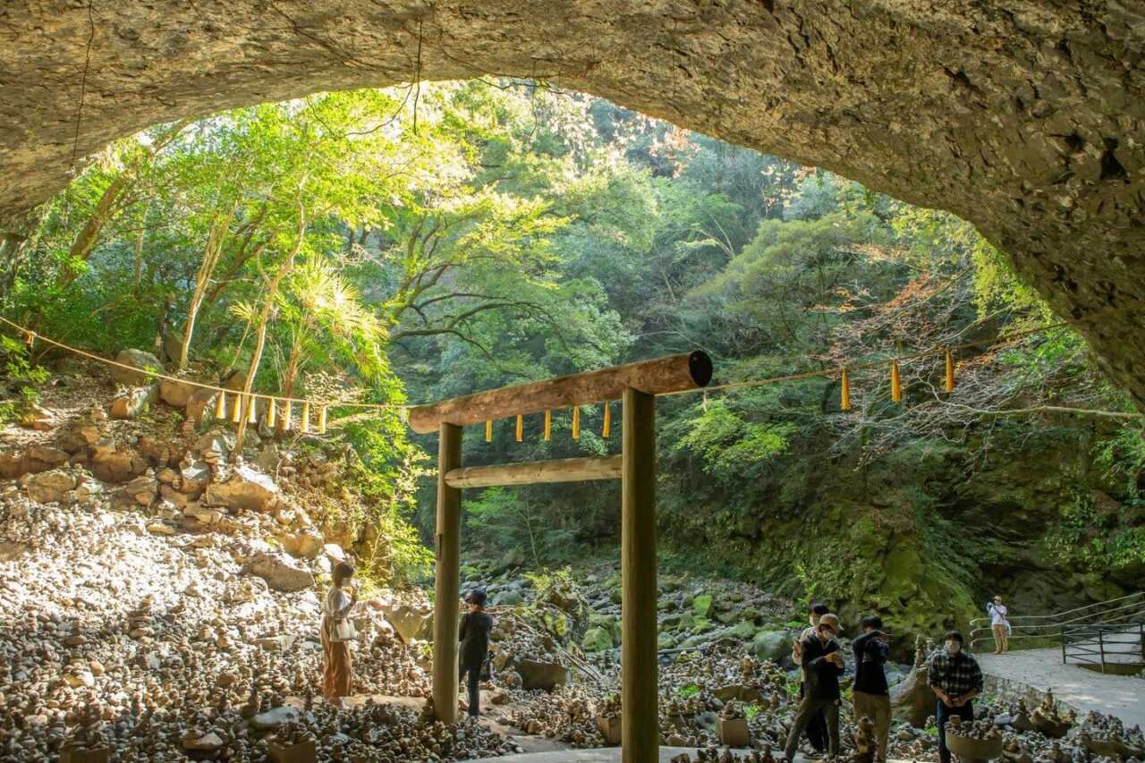 天岩戶神社與天安河原