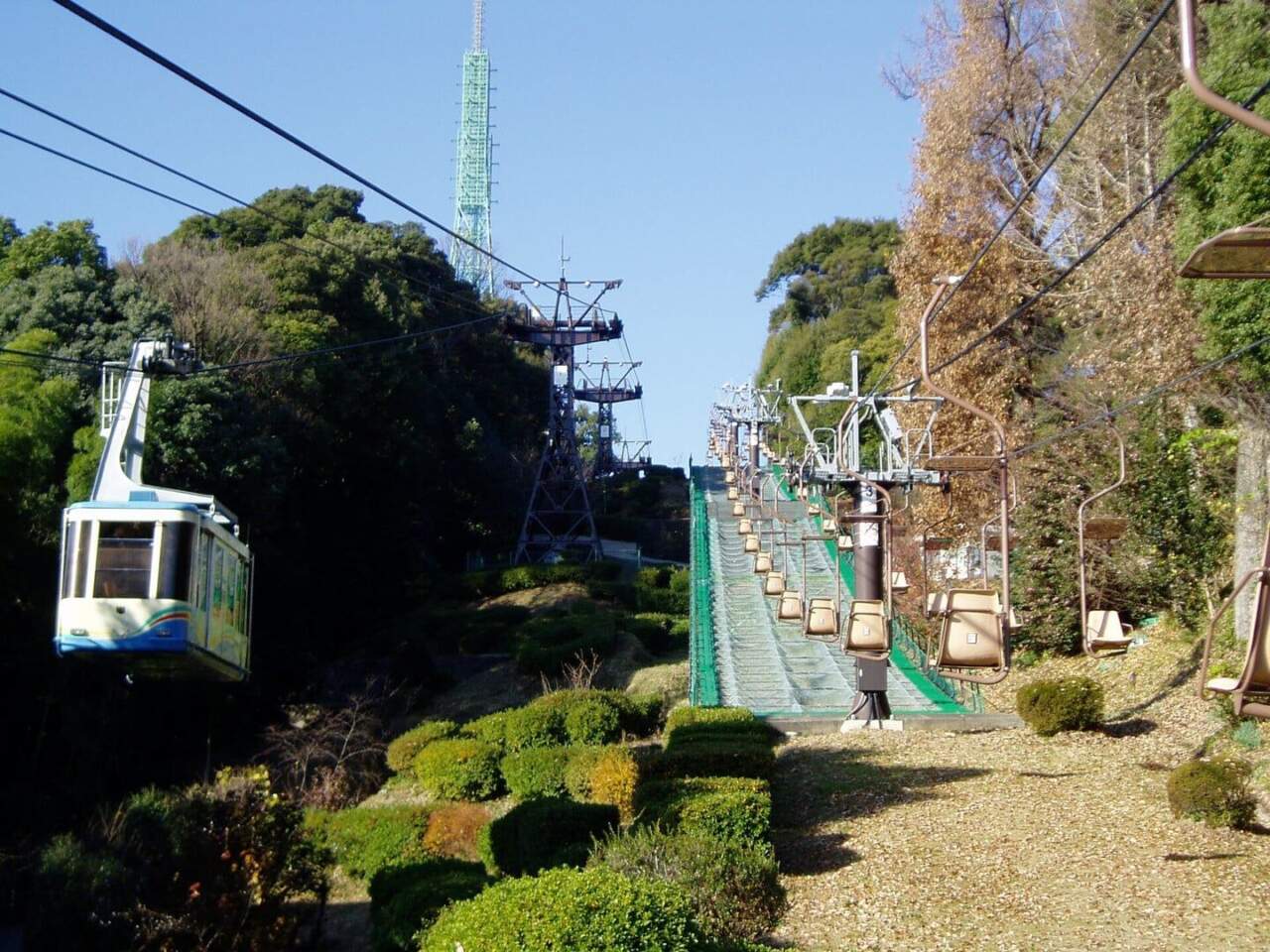 登山纜車與單人吊椅