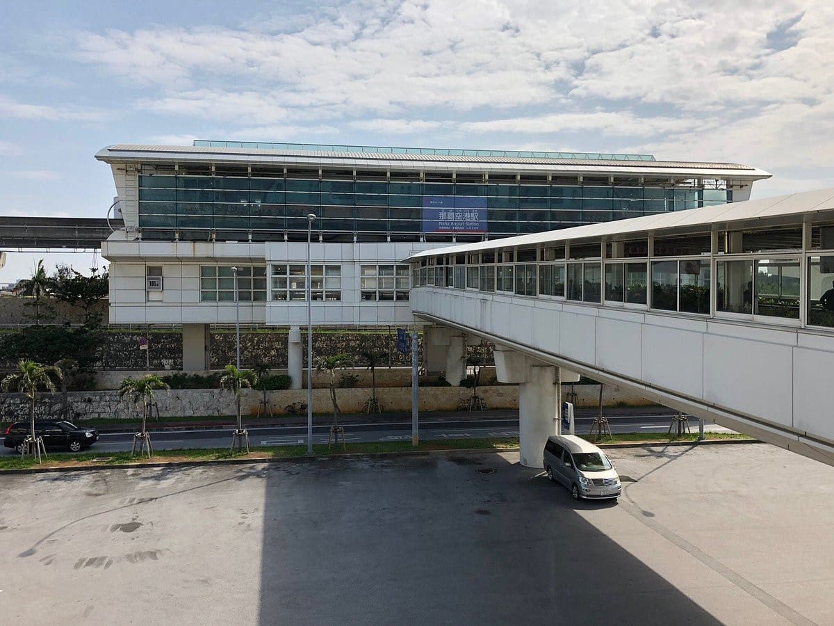 那霸機場國內線與國際線航廈轉乘