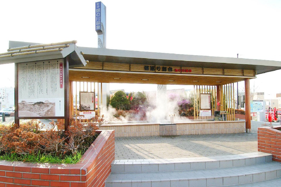 湯之川溫泉:離機場最近的百年海景秘湯