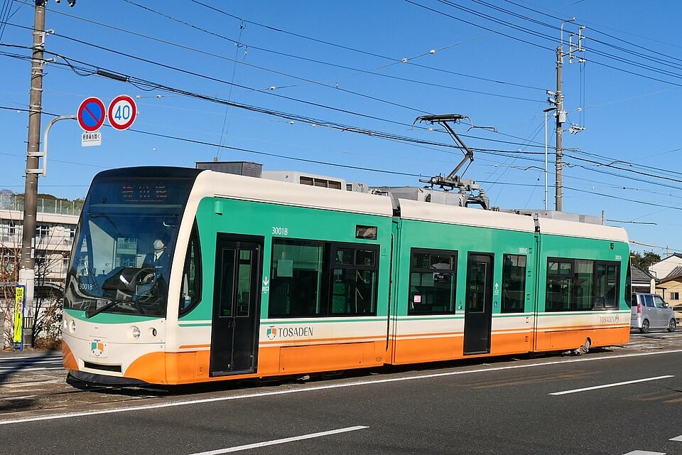 とさでん交通路面電車