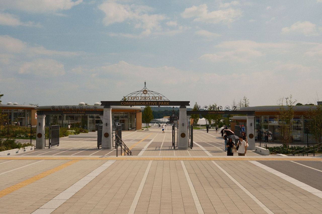 免費入場與車站直通:都市綠洲的稀有存在